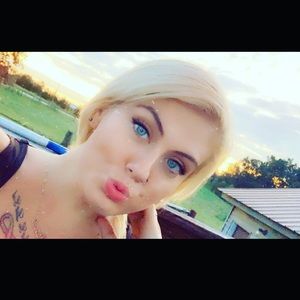 Meet your Posher, Ladonna